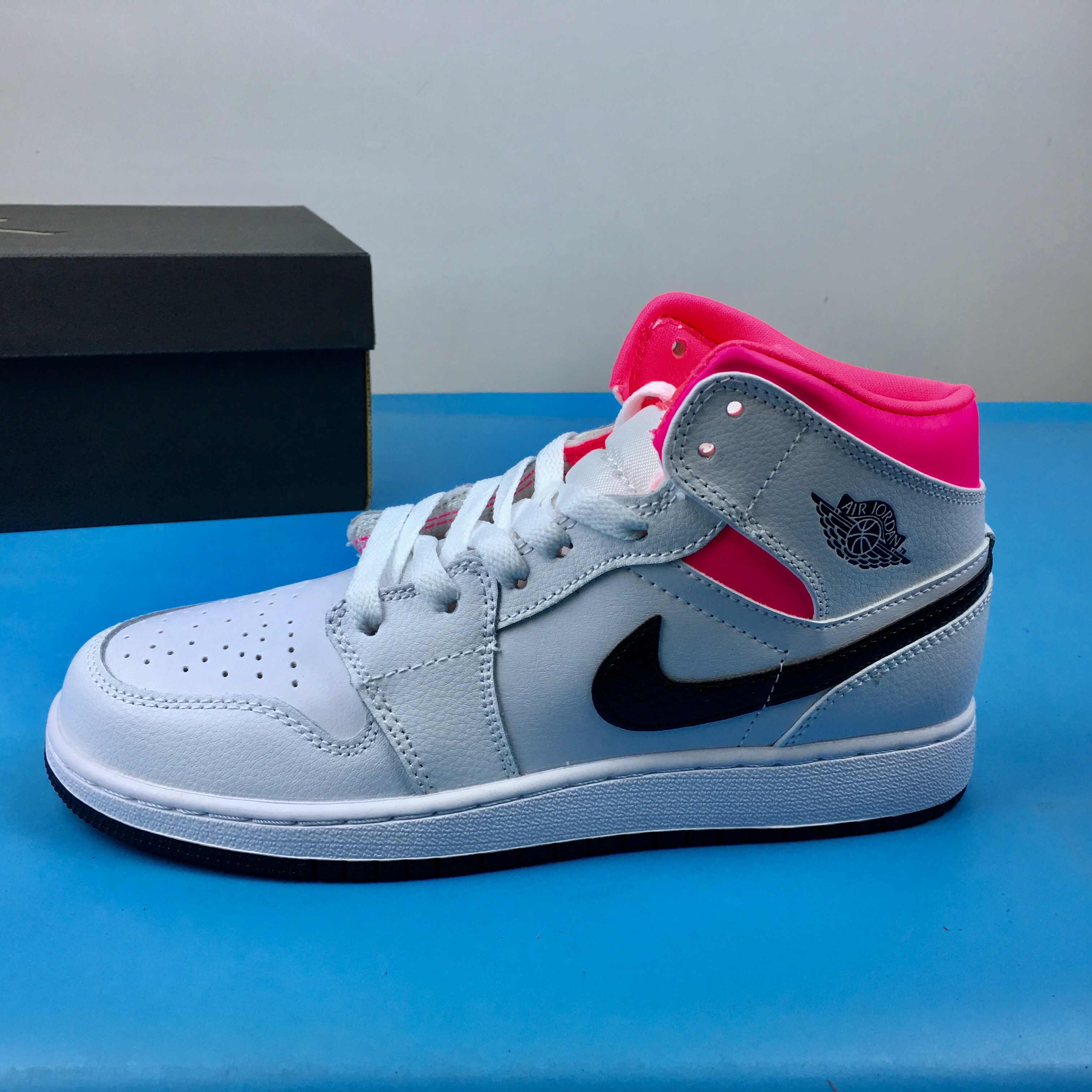 Women Air Jordan 1 Mid Hyper Pink Shoes - Click Image to Close